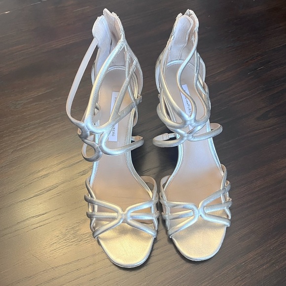 Diane Von Furstenberg Gold Strappy Sandal Heels Size 9 - Picture 1 of 8